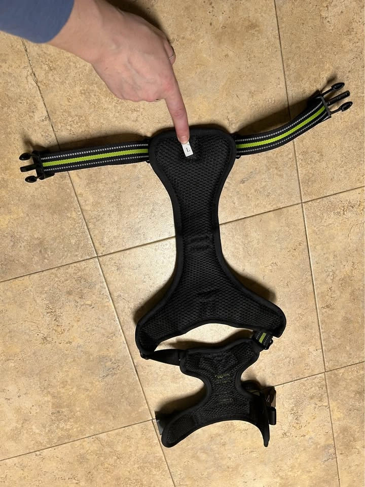 Dog Harness size large - photo 2