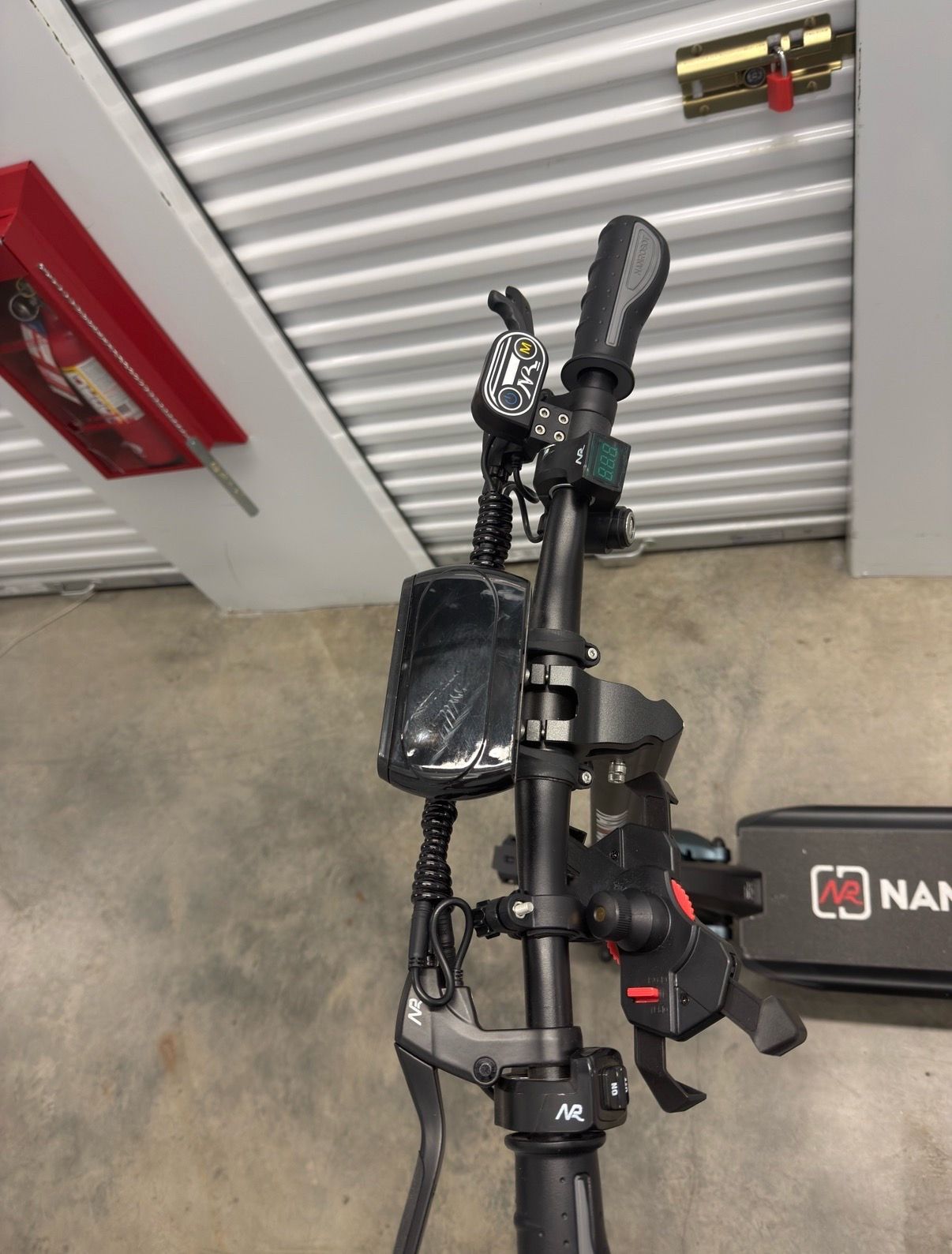 NanRobot D6 +2 Electric Scooter : Max speed : 40mph - photo 3