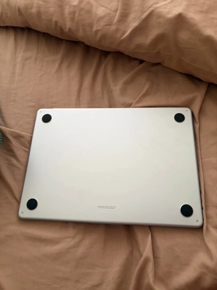 M5 MacBook Air 13" Sky Blue (16GB / 512GB) - Battery 100% - photo 4
