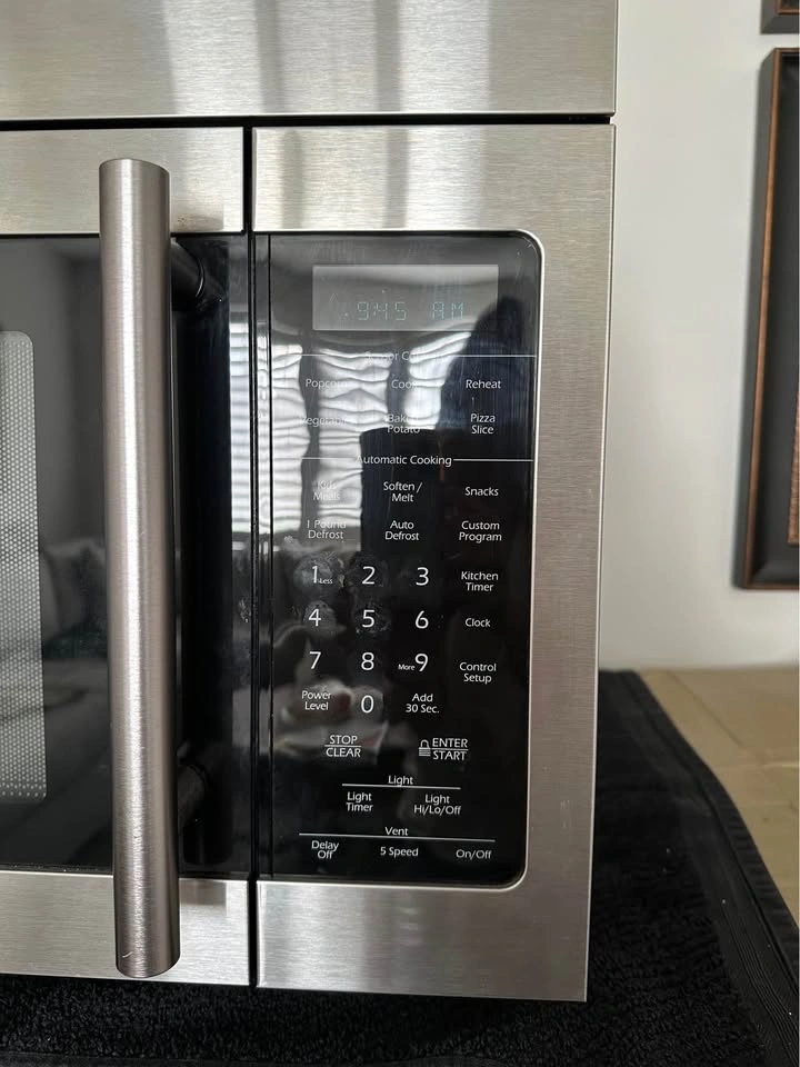 Jenn-Air microwave - photo 2