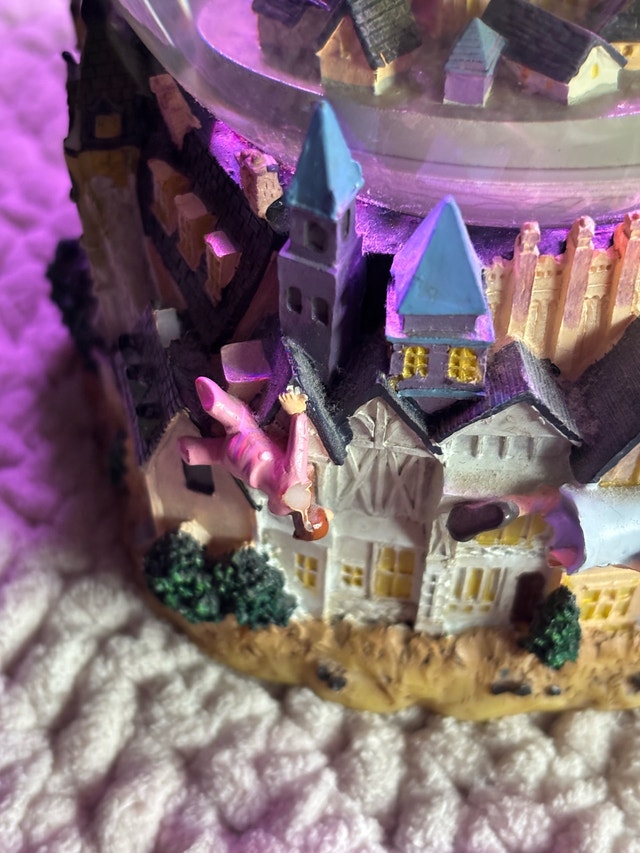 Disney Hallmark Peter Pan Snow Globe - photo 5