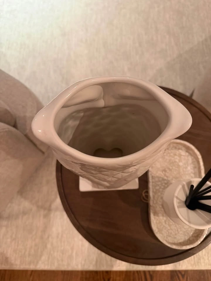 White Ceramic Owl Vase - photo 2