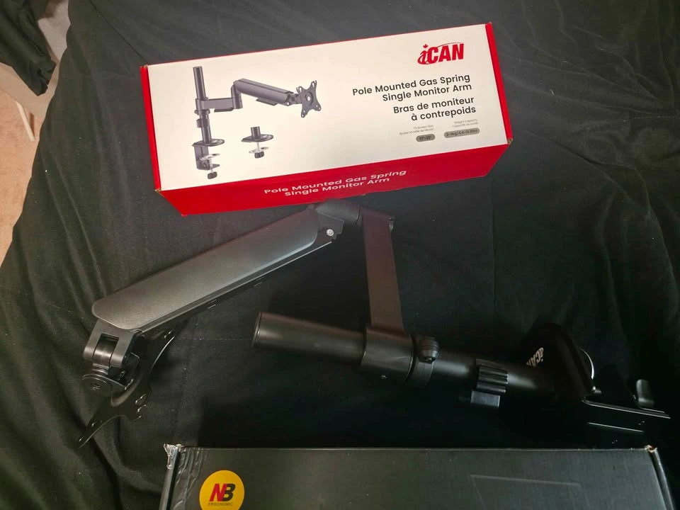 Monitor mounts - photo 3