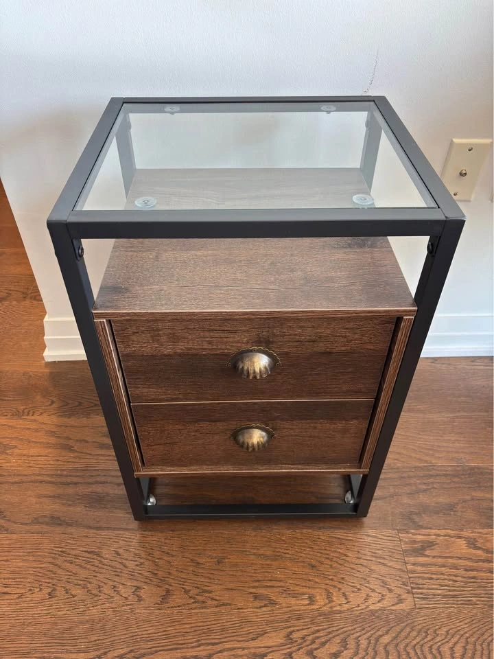 2 nightstands - photo 2