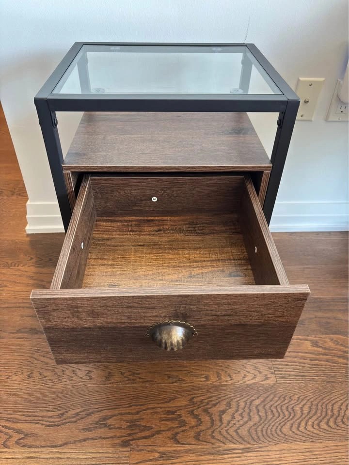 2 nightstands - photo 4