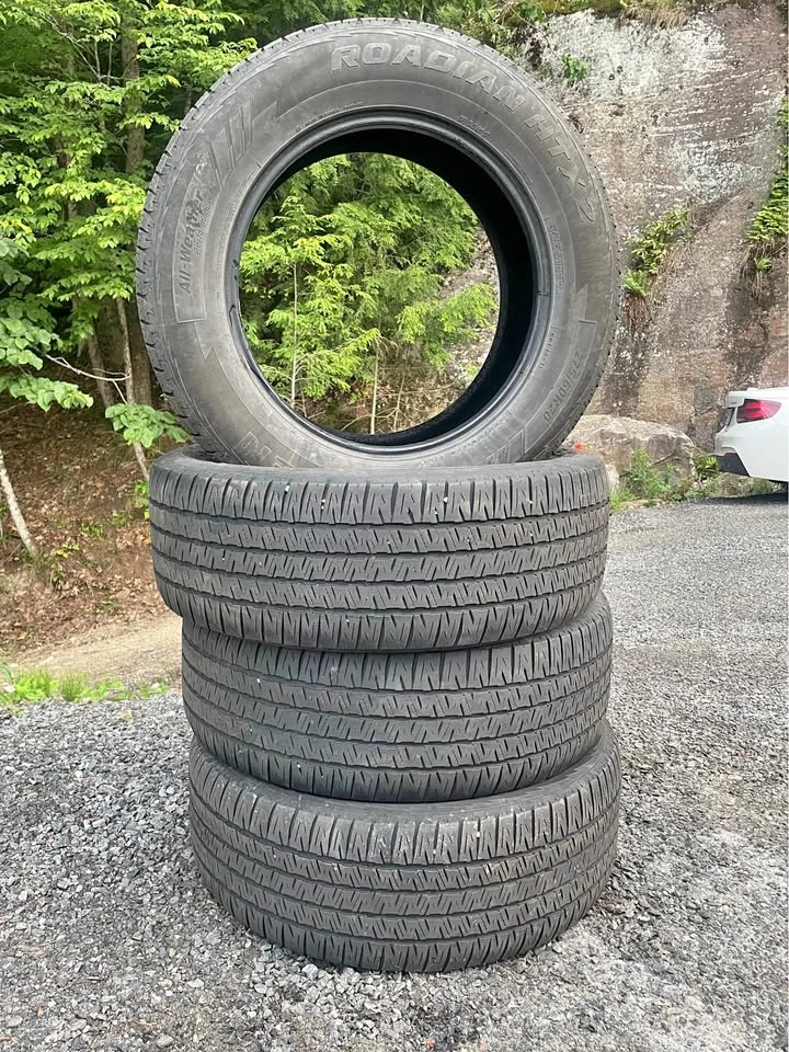275/60R20 NEXEN All Season Tires - Set of 4 tires