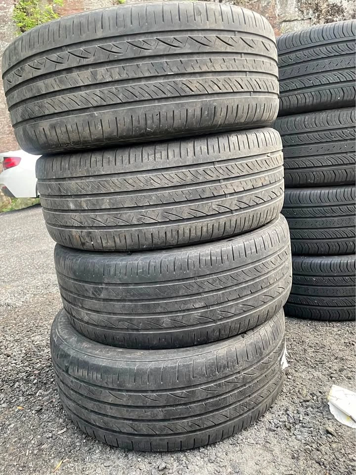 235/50R19 Hankook All Season Tires - Set of 4 tires