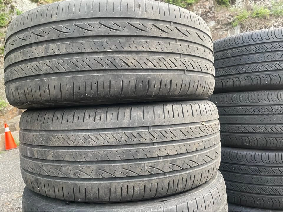 235/50R19 Hankook All Season Tires - Set of 4 tires - photo 2