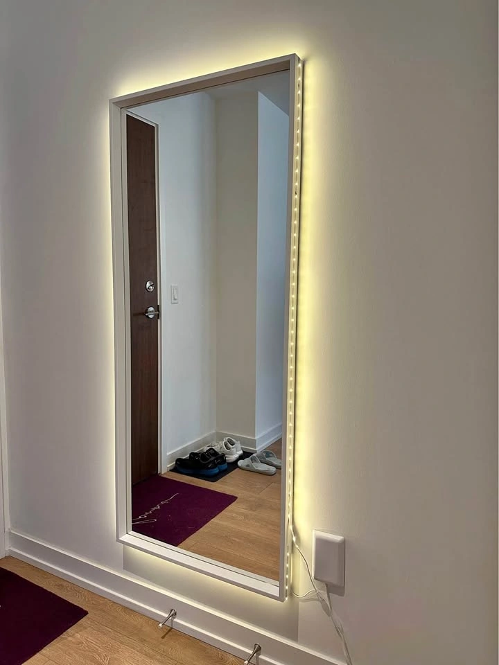 IKEA NISSEDAL Mirror with removable LED Backlight