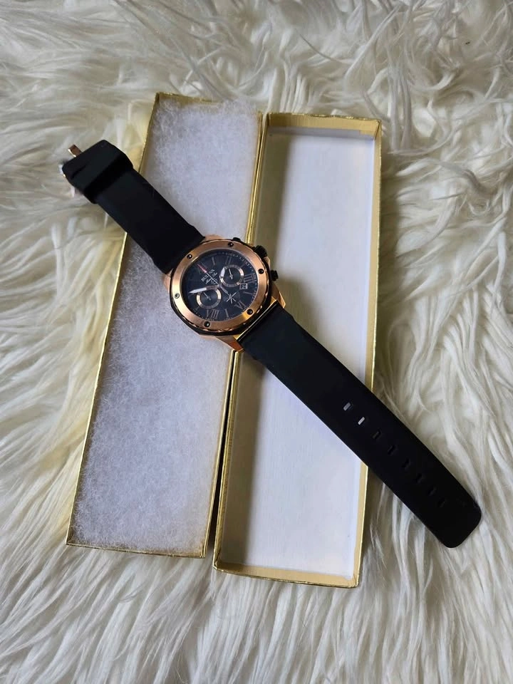 Bulova Men's Chronograph Watch – Black Dial, Rose Gold Bezel - photo 5