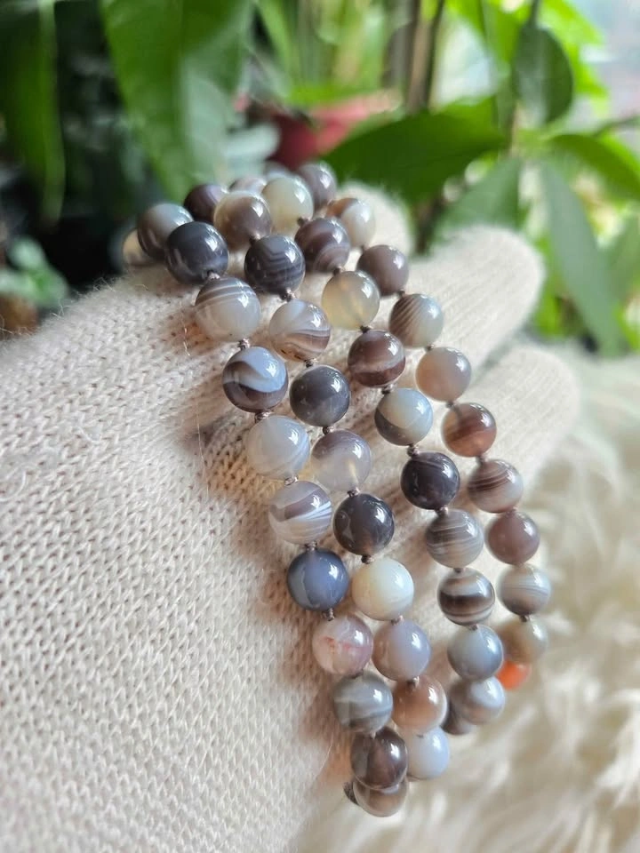 Botswana Agate Gemstone Necklace – Neutral Beaded Jewelry - photo 2