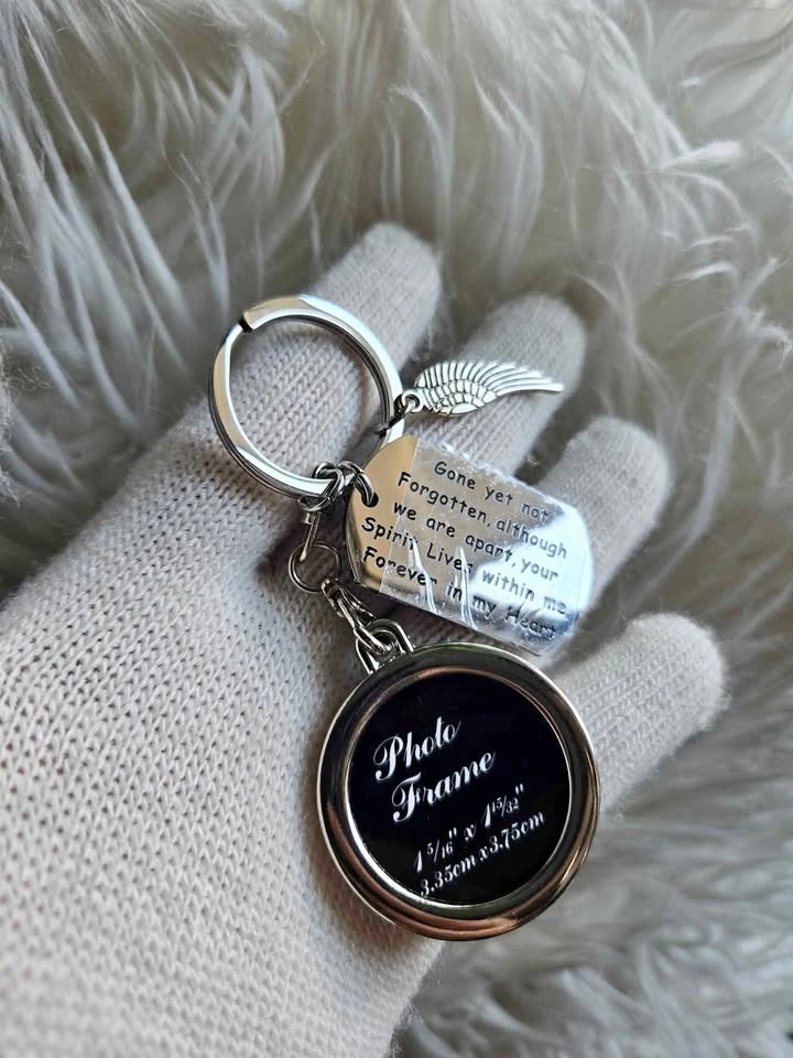 Memorial Keychain – Angel Wing Charm, Photo Frame & Engraved