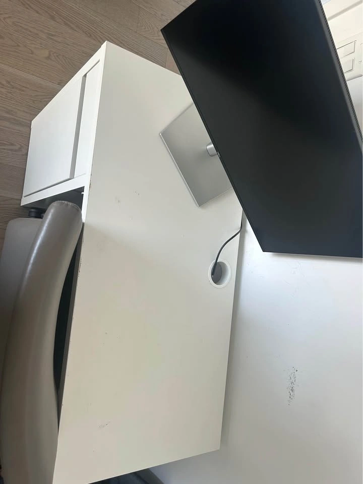 White Work desk/table - photo 3
