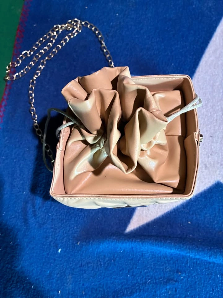 SHEIN drawstring bag - photo 3