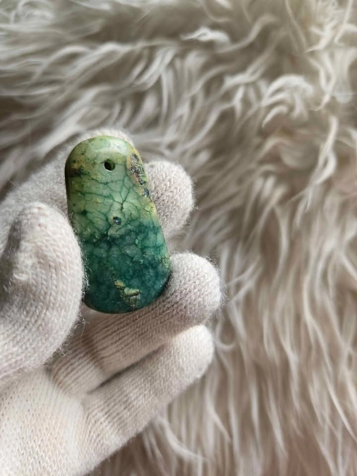Natural Chrysoprase Pendant – Genuine Green Gemstone - photo 5