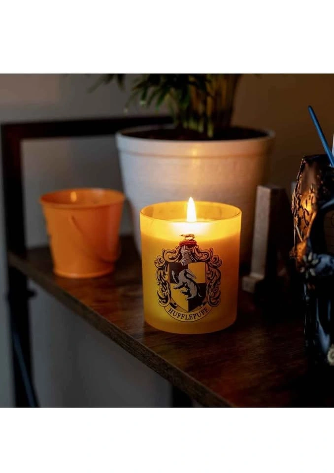 Harry Potter Hufflepuff Almond & Honey Scented Candle - photo 4