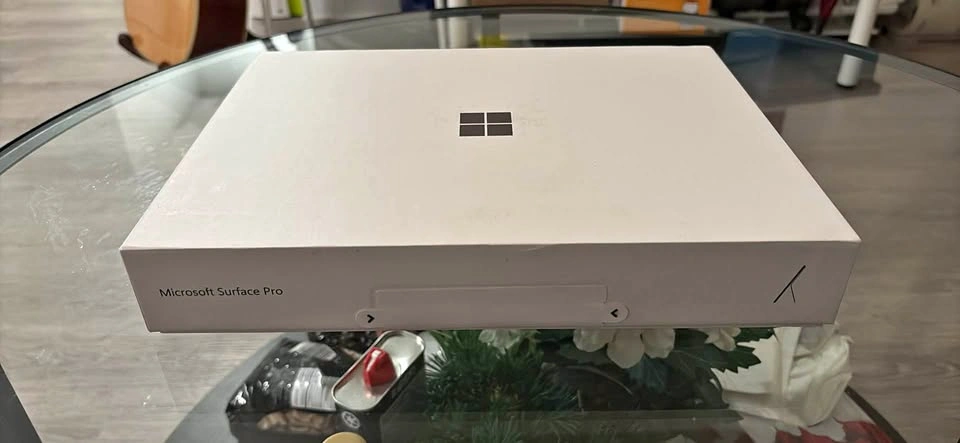BRAND NEW Microsoft Surface Pro 13”