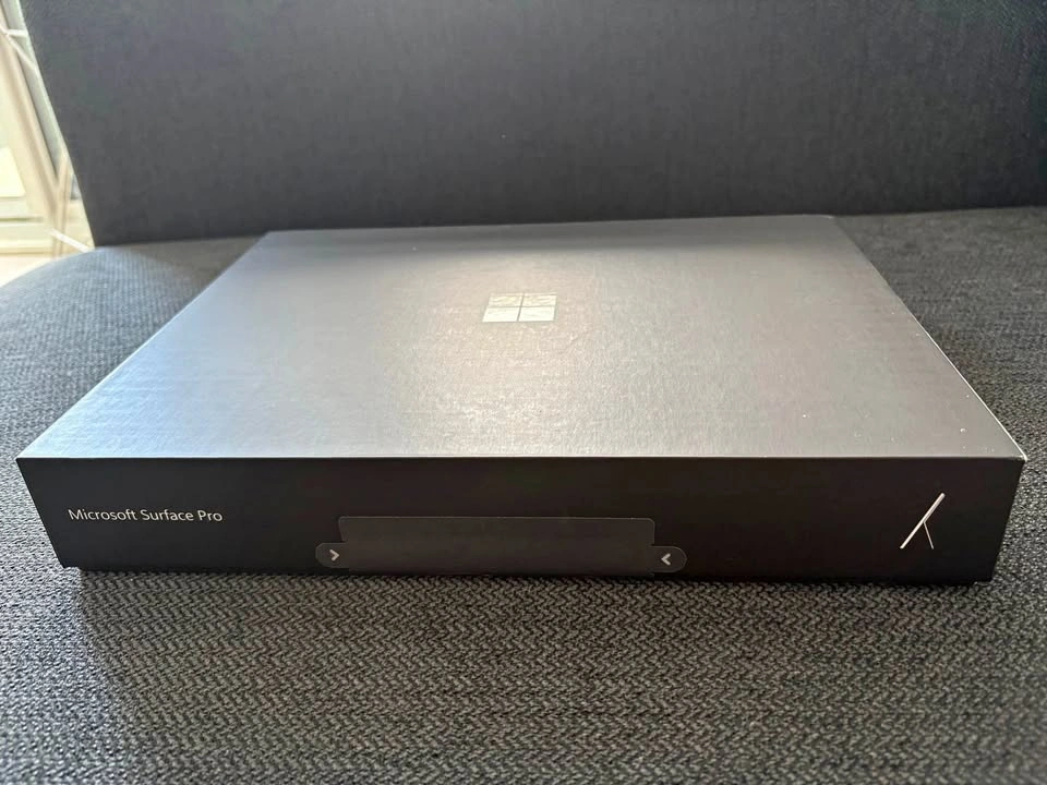 BRAND NEW Microsoft Surface Pro 13”