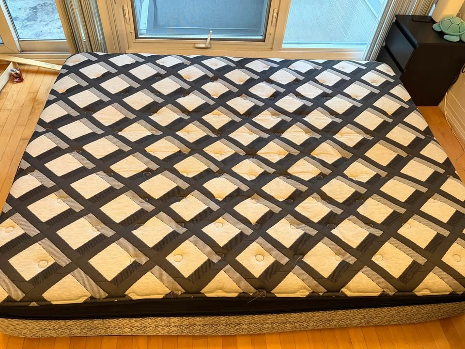 Queen Mattress - photo 3