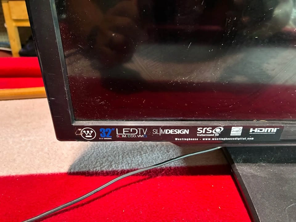 Westinghouse Digital 32 inches LED TV - photo 3