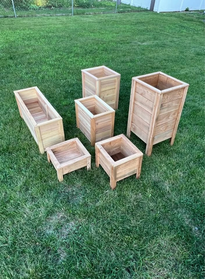 Handmade Cedar Planter Boxes – Multiple Sizes Available - photo 3
