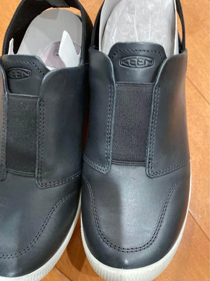 Keen slip on shoes Black size 7.5 - photo 2