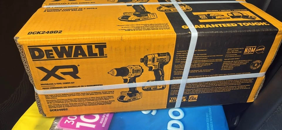 DEWALT 20V MAX XR Brushless 2-Piece Tool Kit - photo 2