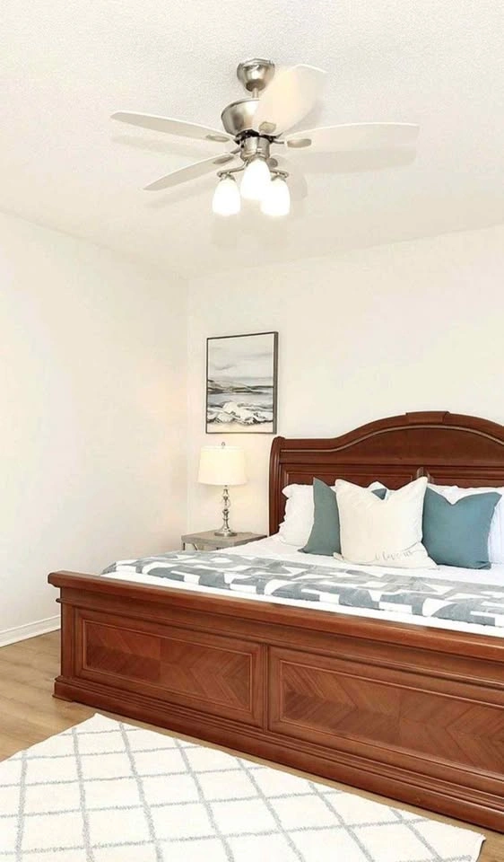 White Ceiling Fan with dimmable Lights and remote - photo 2