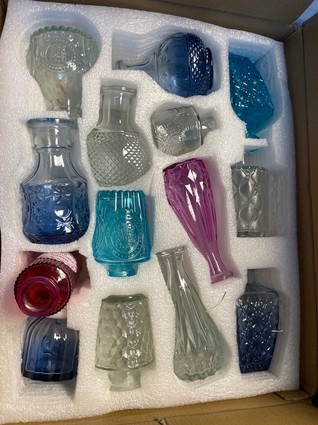 Vintage Colored Glass Bud Vases – Brand New - photo 4