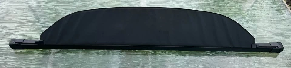 2013-2018 Toyota RAV4 Retractable Cargo Cover (Top) - photo 4