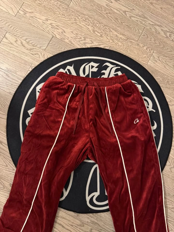 Corteiz “Red Valour” Tracksuit Set - photo 4