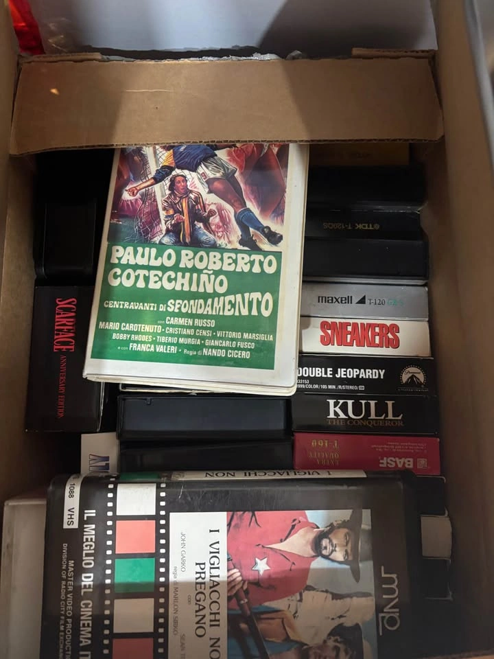 Over 20 VHS Movies! - photo 2