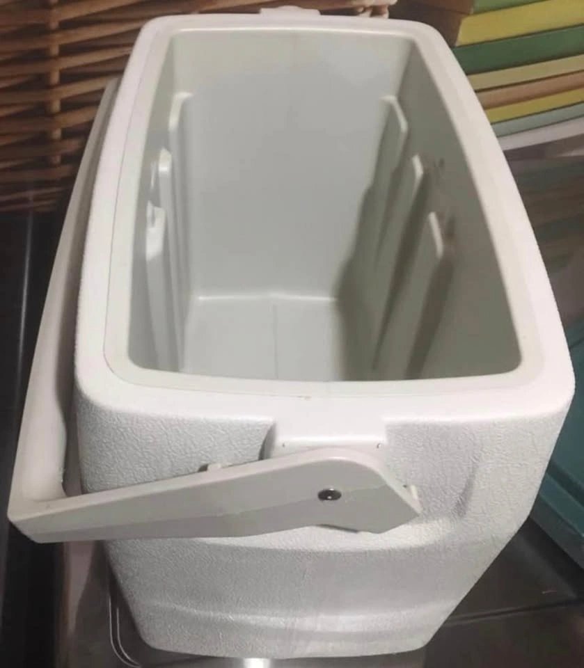 Coleman Oscar Cooler used condition - photo 3