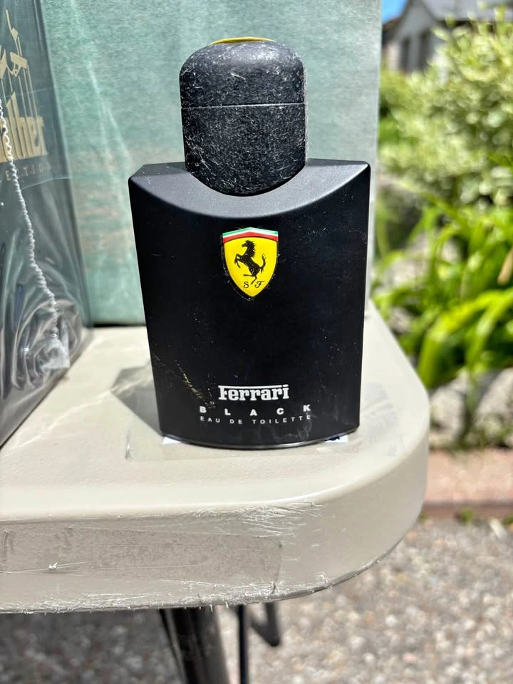 Ferrari Black Eau de Toilette 125ml/4.2 fl.oz.