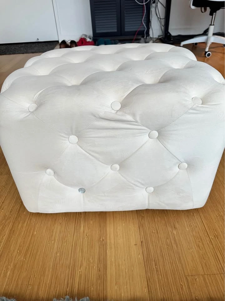 Modern Off-White Tufted Velvet Ottoman Upholstered Ottoman Stool - photo 5
