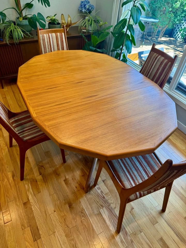 Vintage Mid Century Teak Dining Set with 4 Chairs - photo 4
