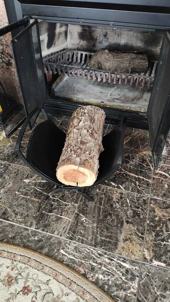 Black Metal Log Holder - photo 4