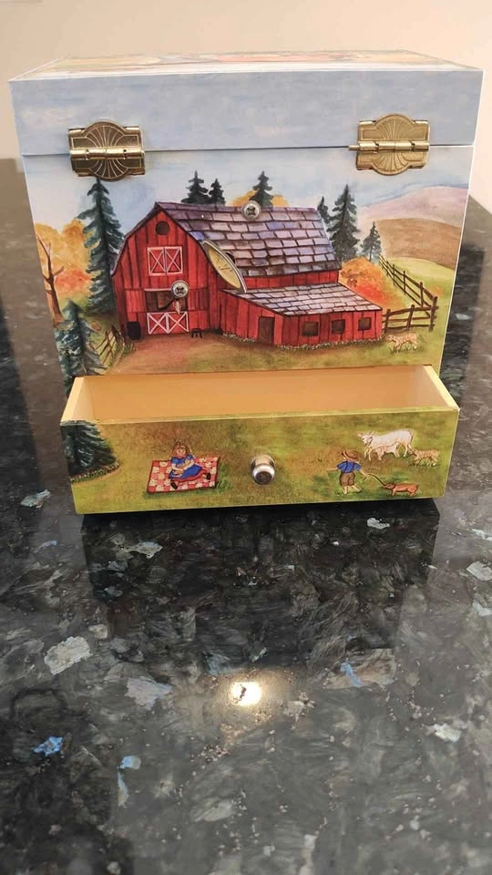 Wooden Music Box with Farm Scene - photo 4