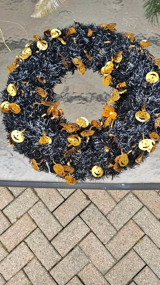 Halloween Wreath - Black & Gold