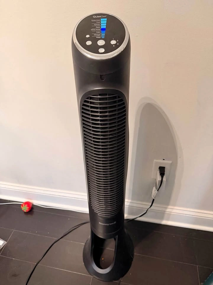 Honeywell QuietSet Oscillating Tower Fan