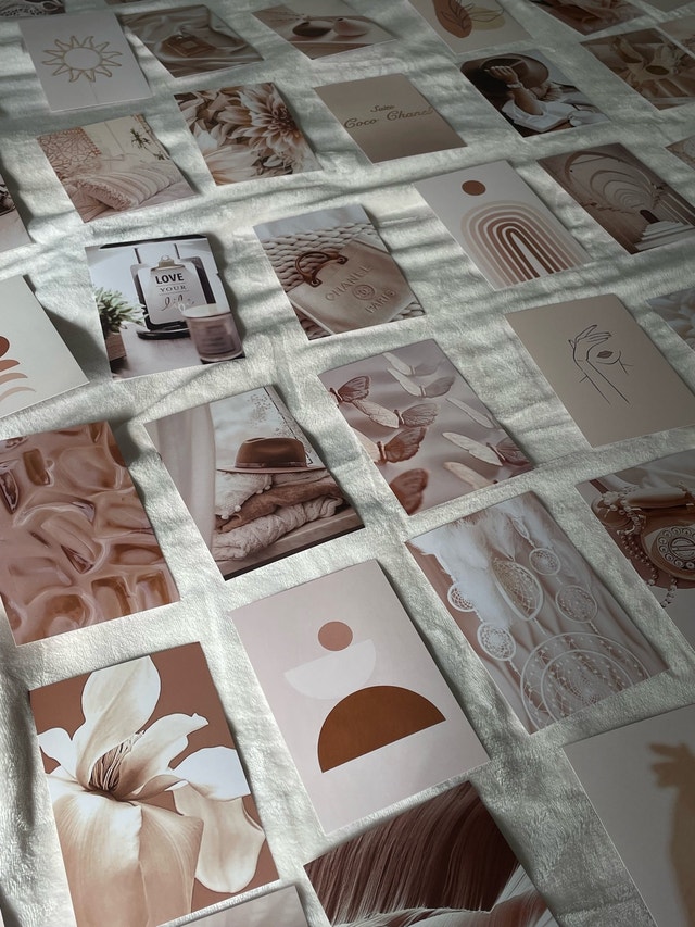 Wall picture/postcard packs