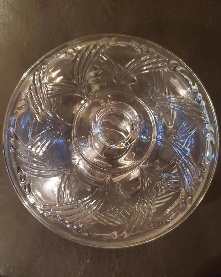 Vintage Pressed Glass Bowl w Lid - photo 4