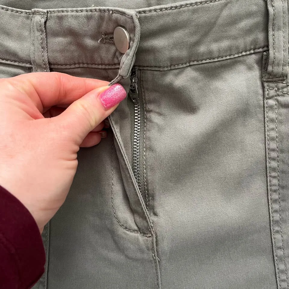 Joie Size 4 Coastal Pants image indicator(2)