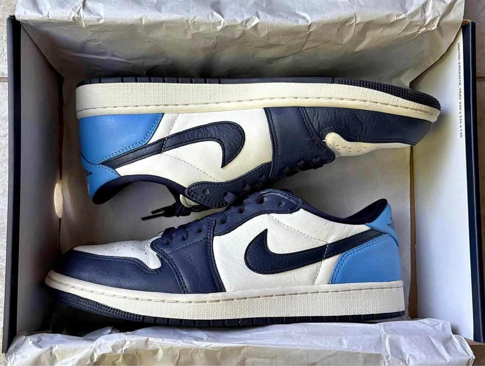 Air Jordan 1 Low OG Obsidian