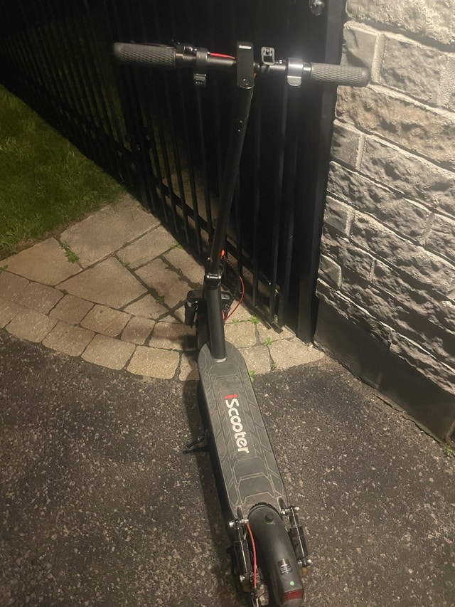 iScooter i10 Commuter Electric Scooter - photo 3