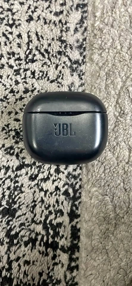 JBL Wireless Earbuds