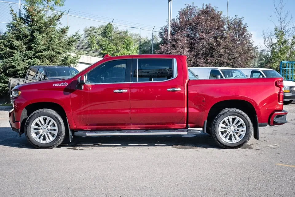2022 Chevrolet Silverado 1500 High Country thumbnail