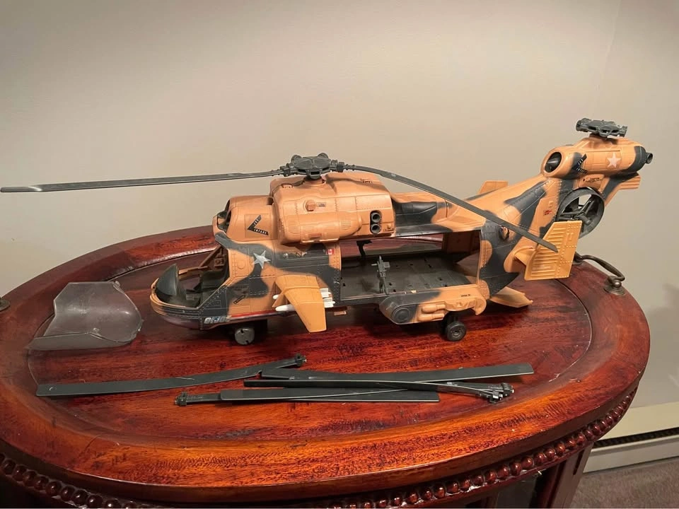 VINTAGE HASBRO GI JOE FIGURES & VEHICLES - photo 2