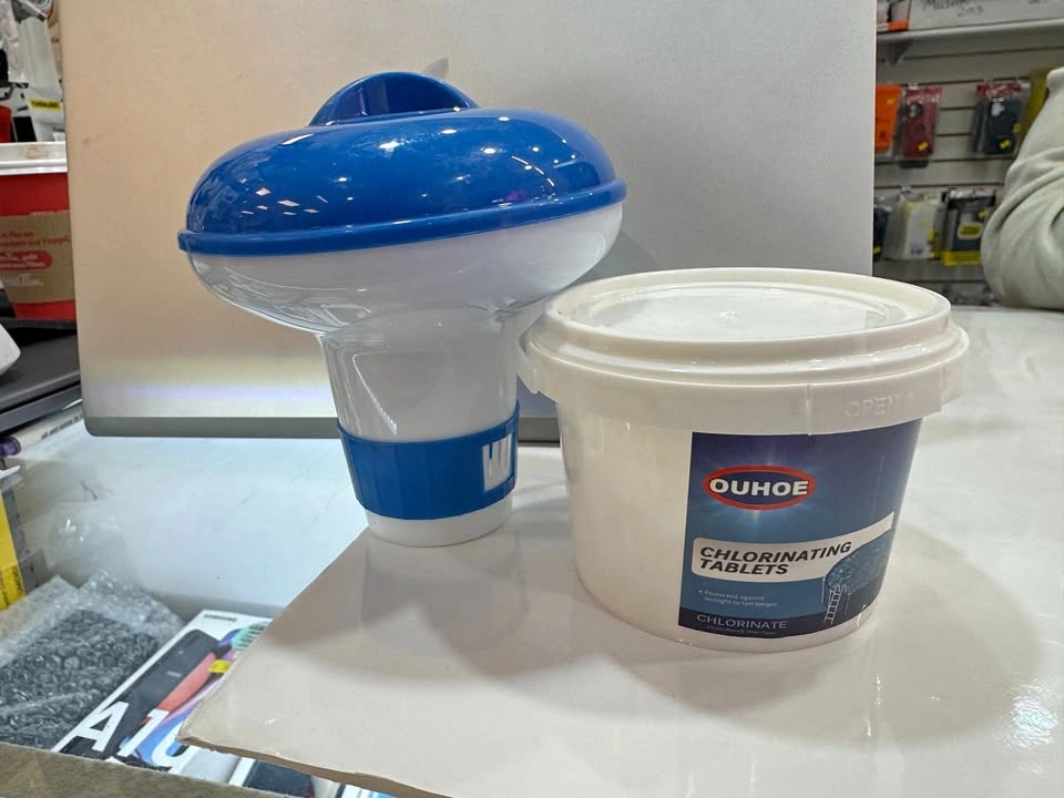Floating Pool and Spa Bromine/Chlorine Dispenser