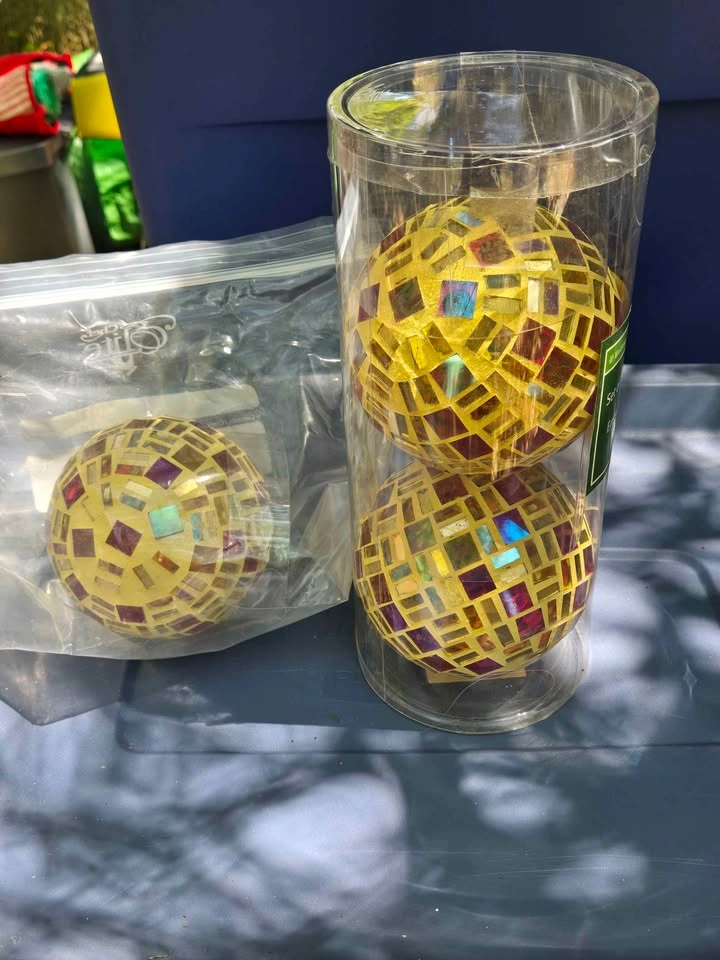 Glass & Mirror Mosaic Decor Balls - photo 2